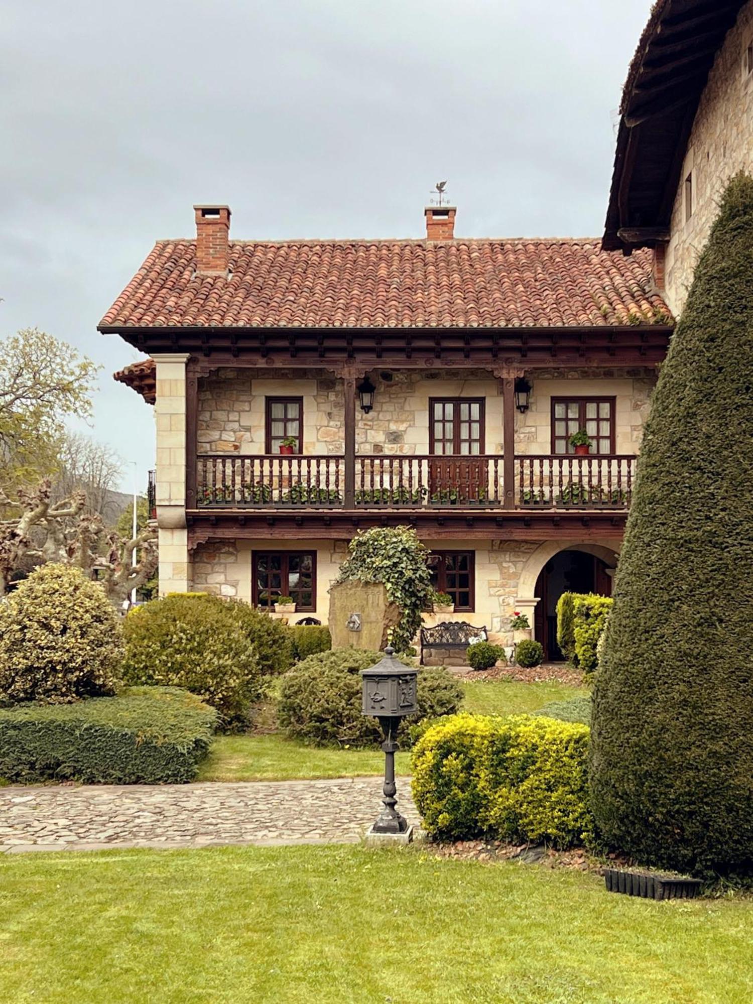 El Palacio Ruente Exterior foto